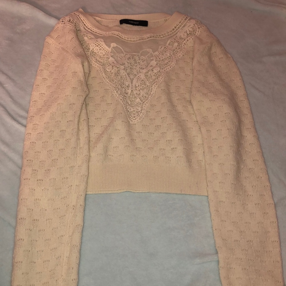Small eggshell crop top knit sweater with lace